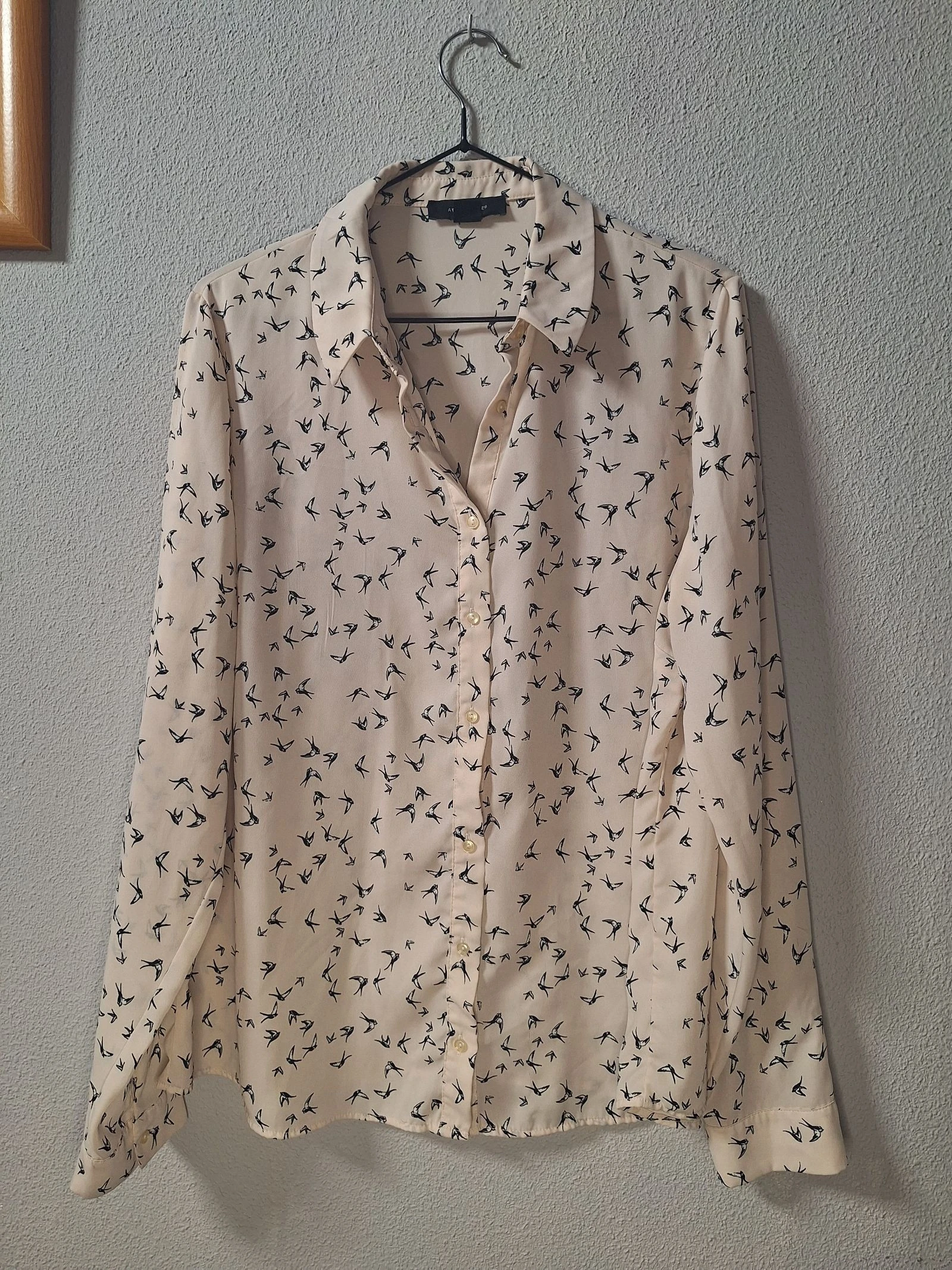 Camisa Atmosphere golondrinas beige rosa palo T.44
